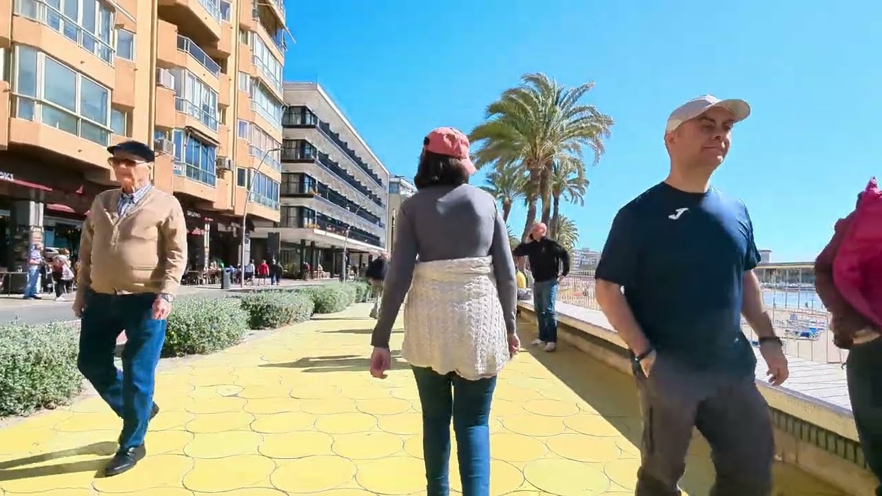 Spain : Benidorm : Slow Walk : Old Town and Beach side