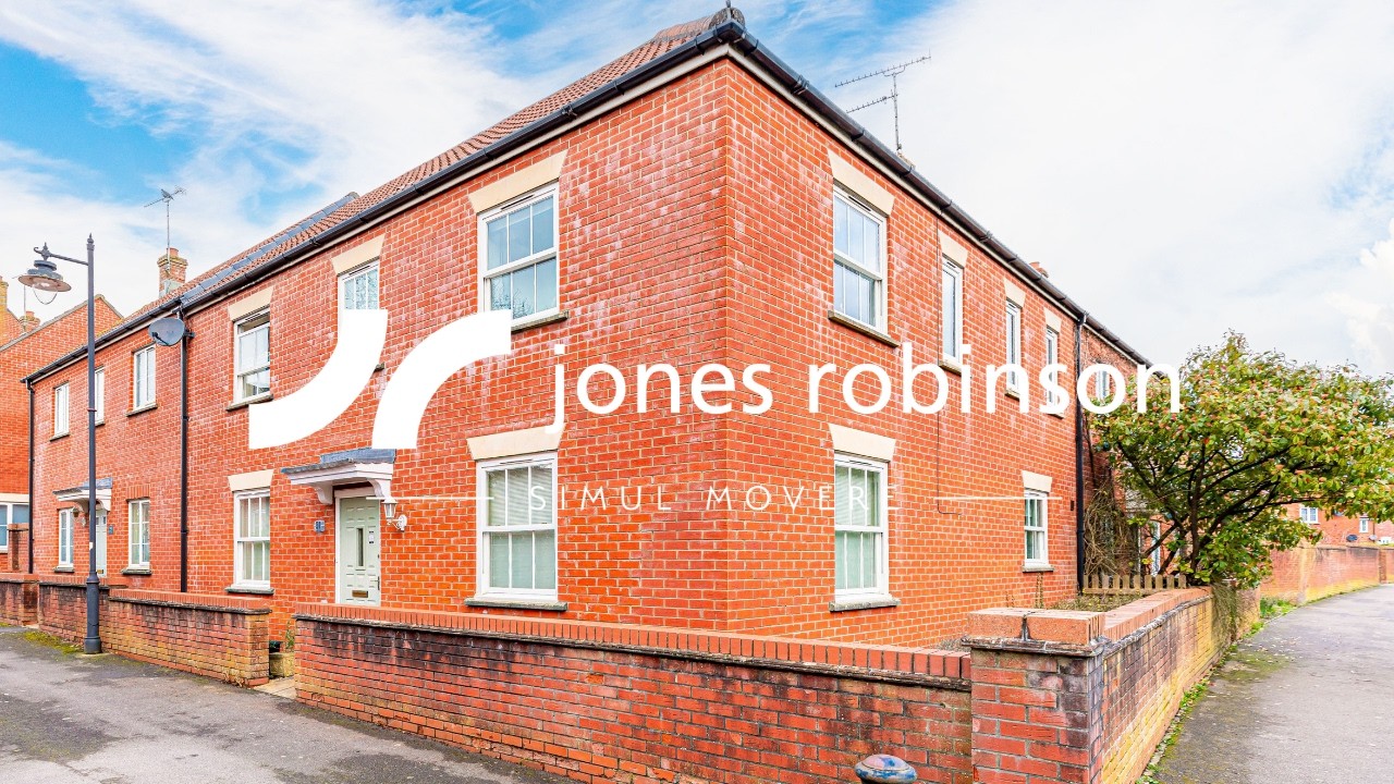 81 Chivers Road Devizes SN10 3FP. FOR SALE: £340,000