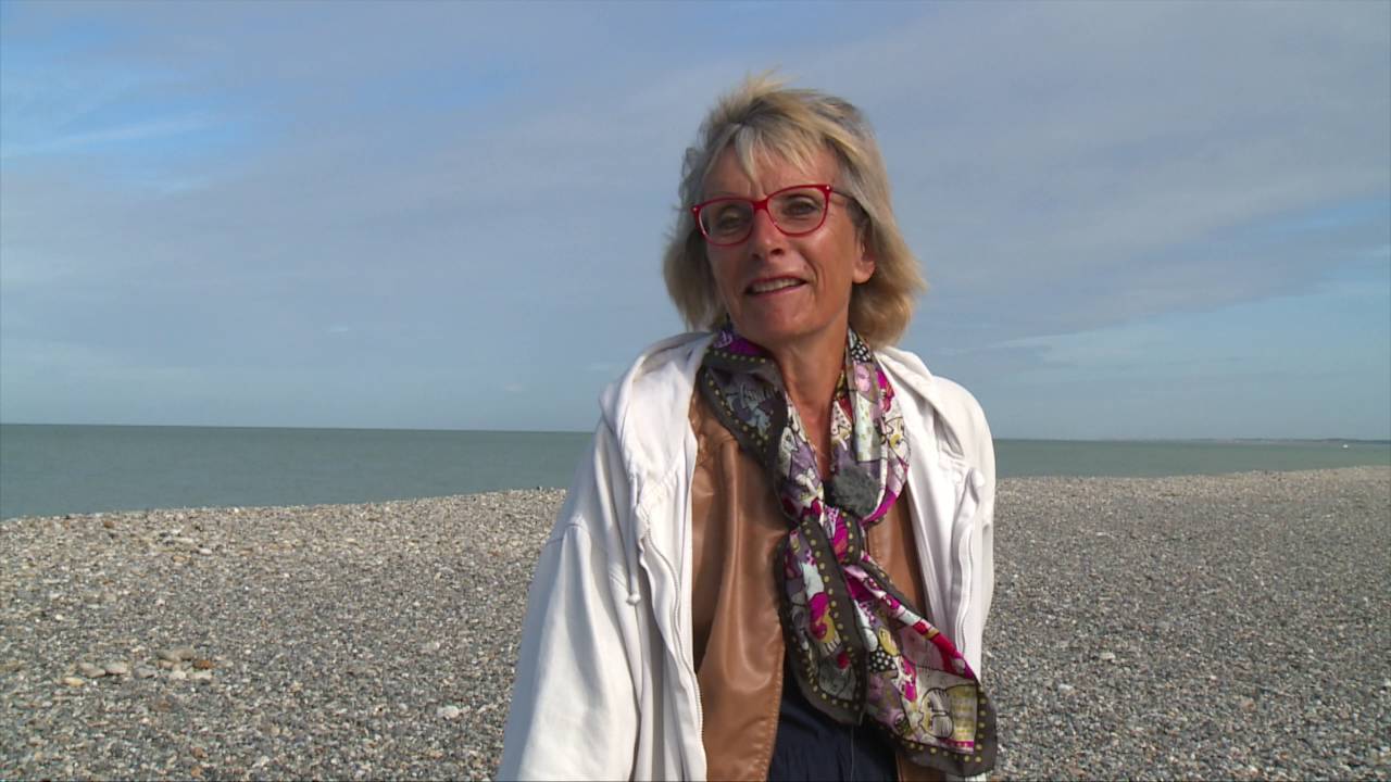 L'été fini, les cabines de Cayeux-sur-Mer quittent la plage