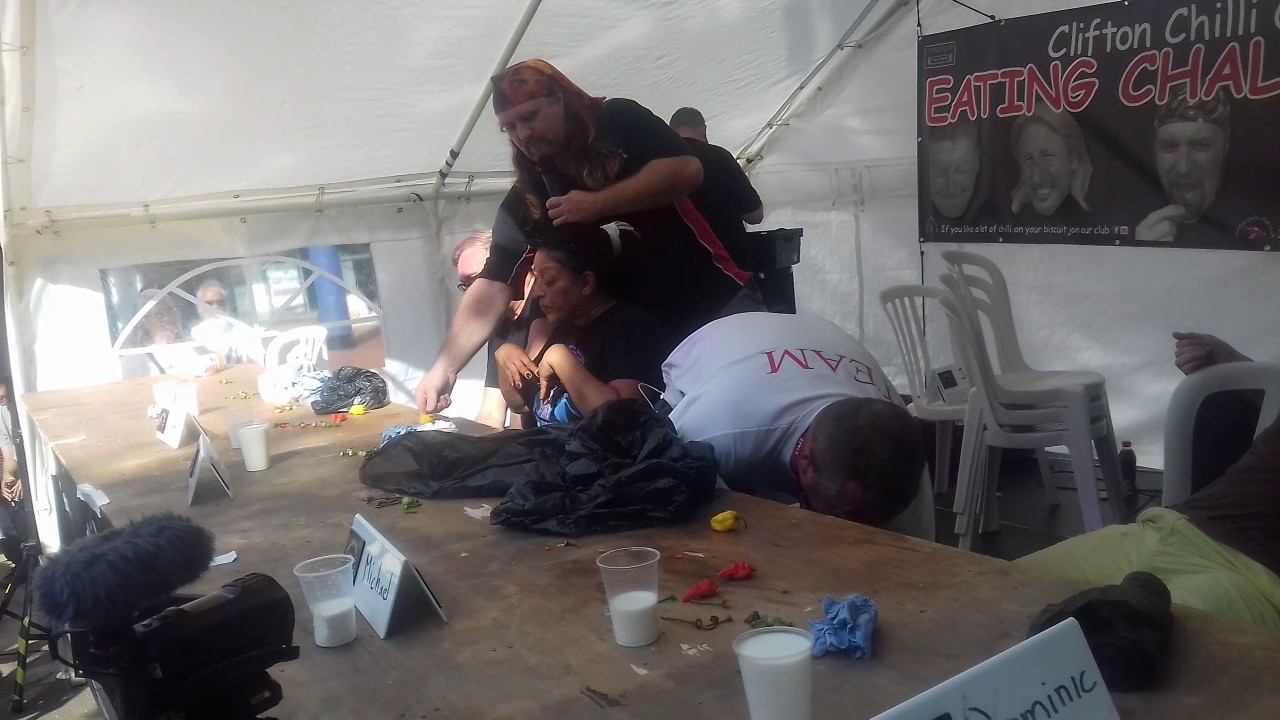 READING CHILLI FESTIVAL 2017 - PEPPER EATING CONTEST !!