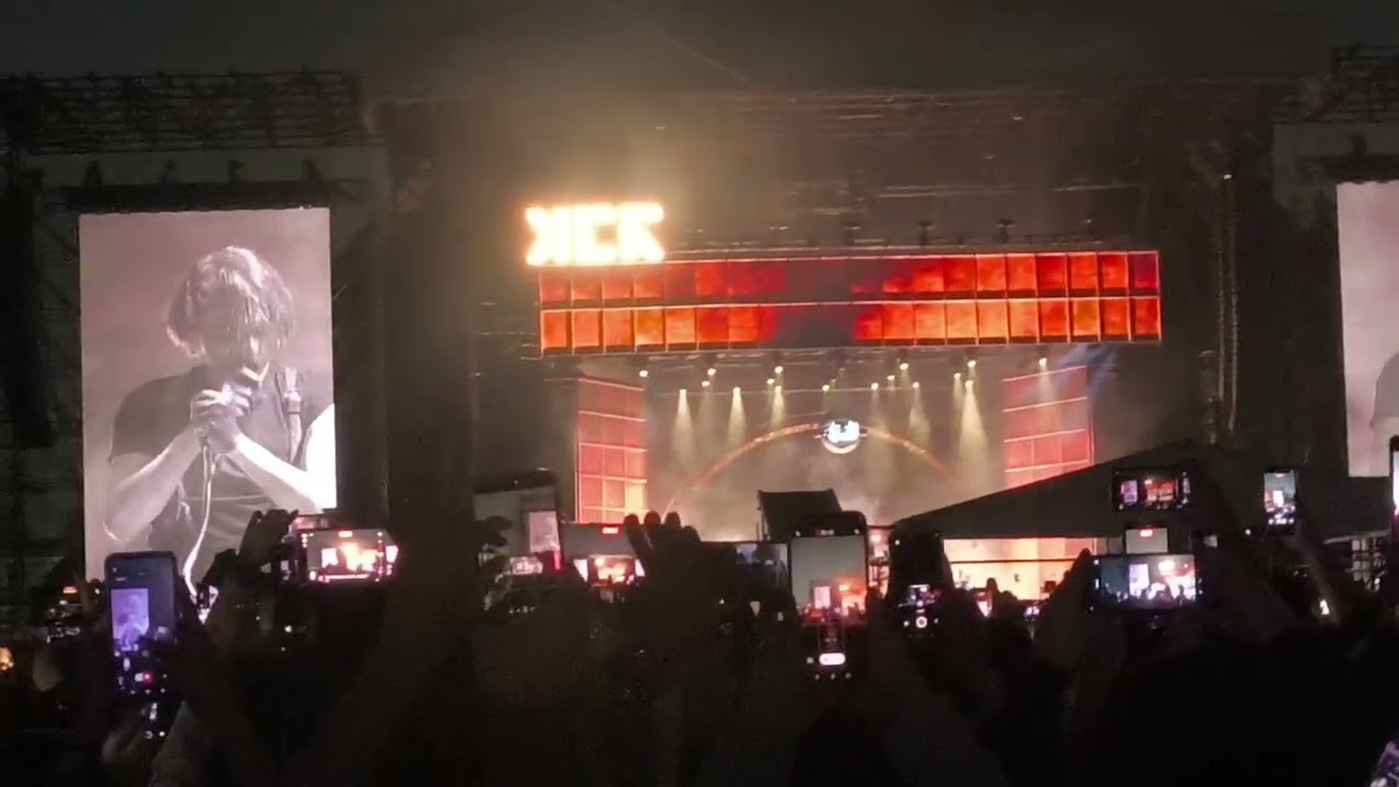 I don't love you- live Long Live The Black Parade.