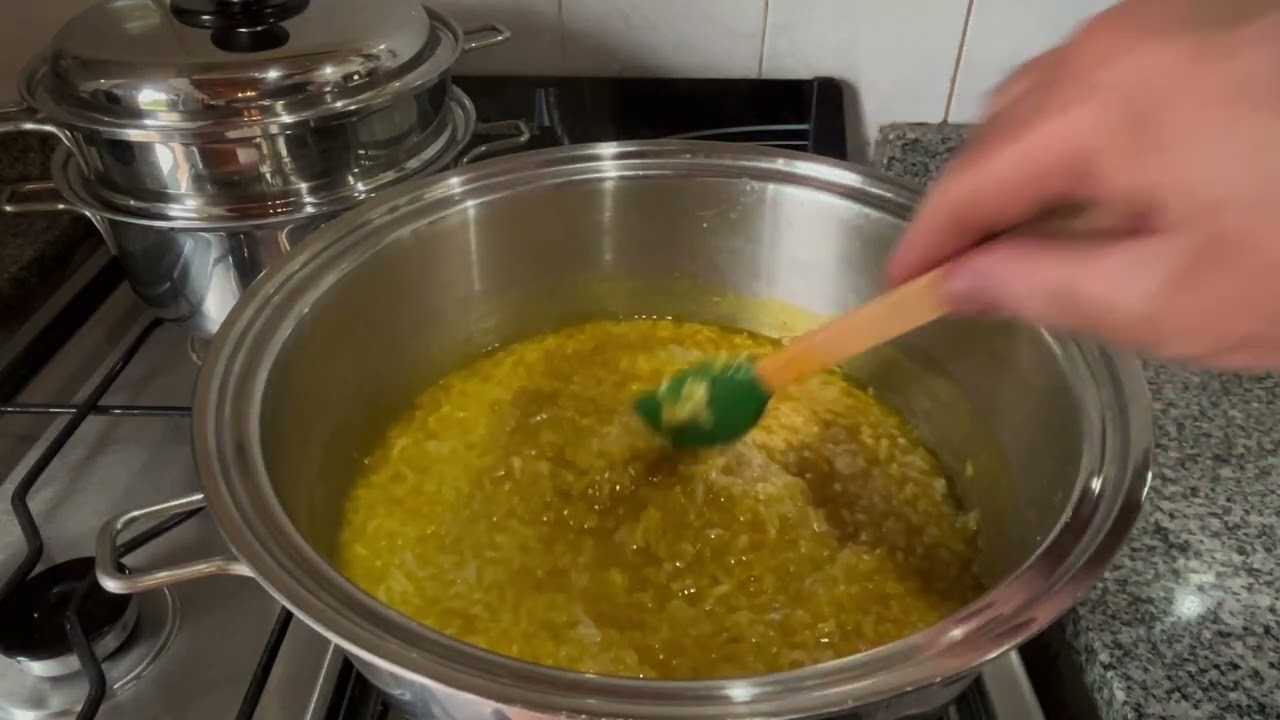 Международная кухня: персидский рисовый пудинг с шафраном.
