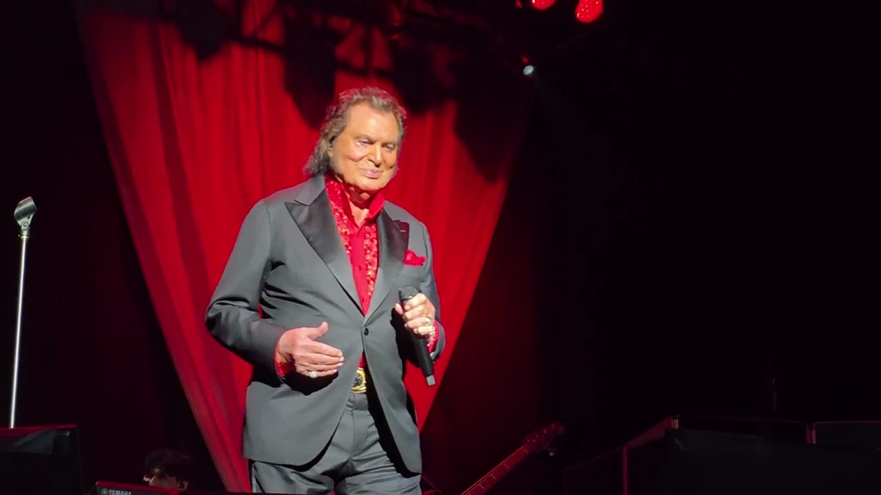Engelbert Humperdinck The Last of the Romantics 2/22/26 Anaheim, CA City National Grove of Anaheim