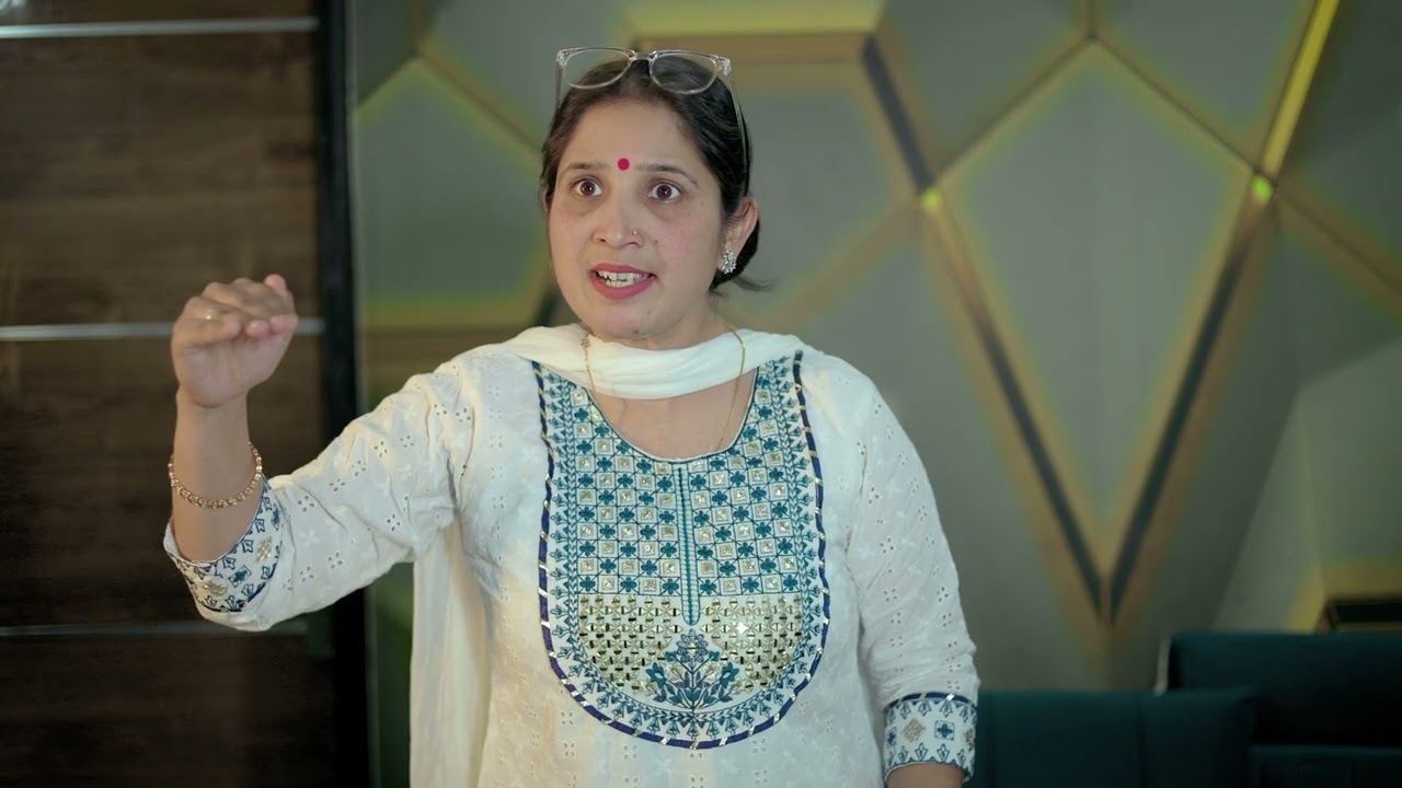 Gaanv Ki Ladki Ko Anpad Gareeb Samjha || Rinki Mishra