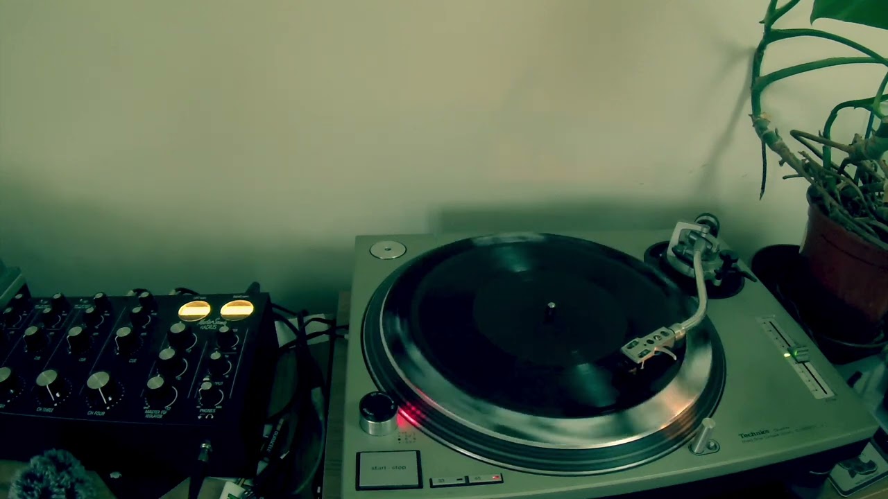Perseus Traxx :: R U The Omega? :: House Techno // 10