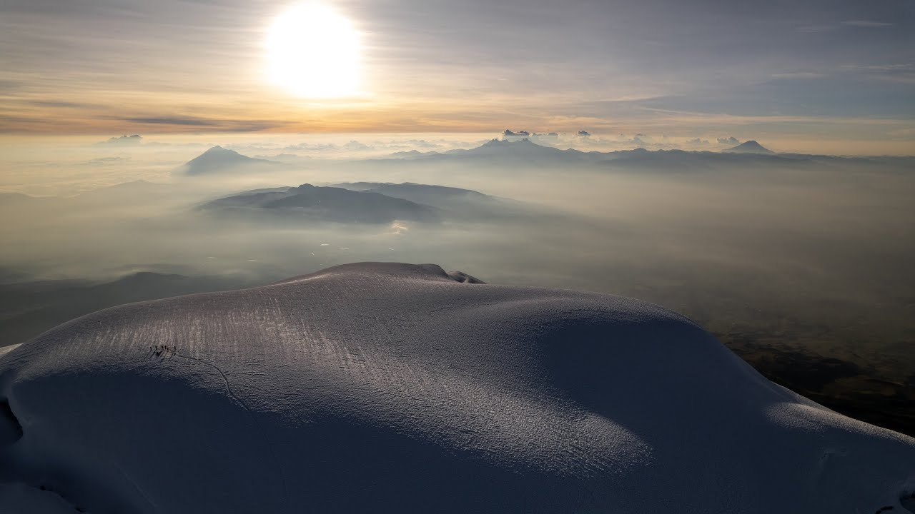 Volcán Chimborazo 6.287m - The closest Point to the Sun from Earth