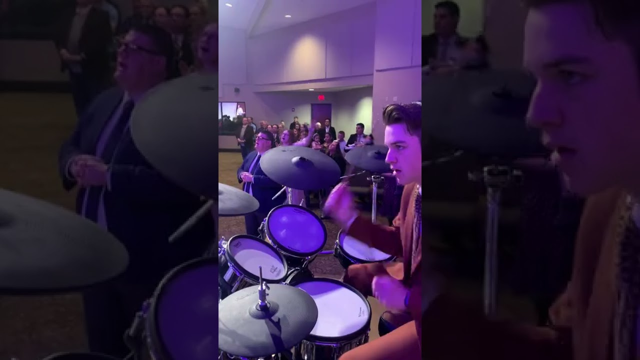 Whose report medley drum cover. New Life