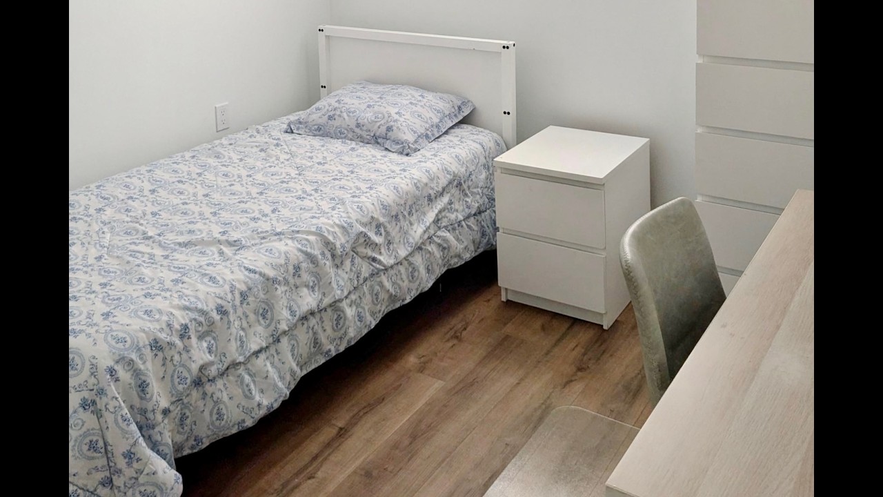 $750 Edmonton student room tour - HS114168 #shorts #hometour #roomtour #studenthousing #homestay