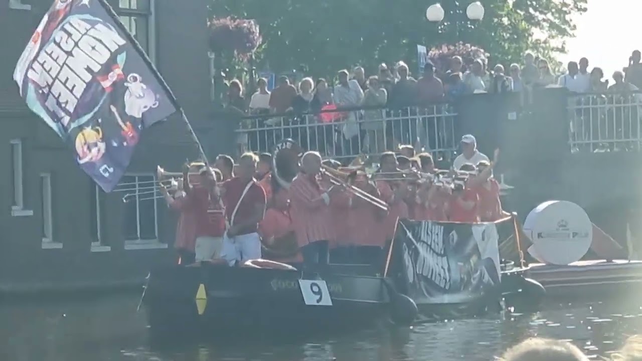 💥DEEL1 💥Leidsche Lakenfeesten Peurbakkentocht 🛶🚤2025 In Leiden Bij De Apothekersdijk.Van Start.