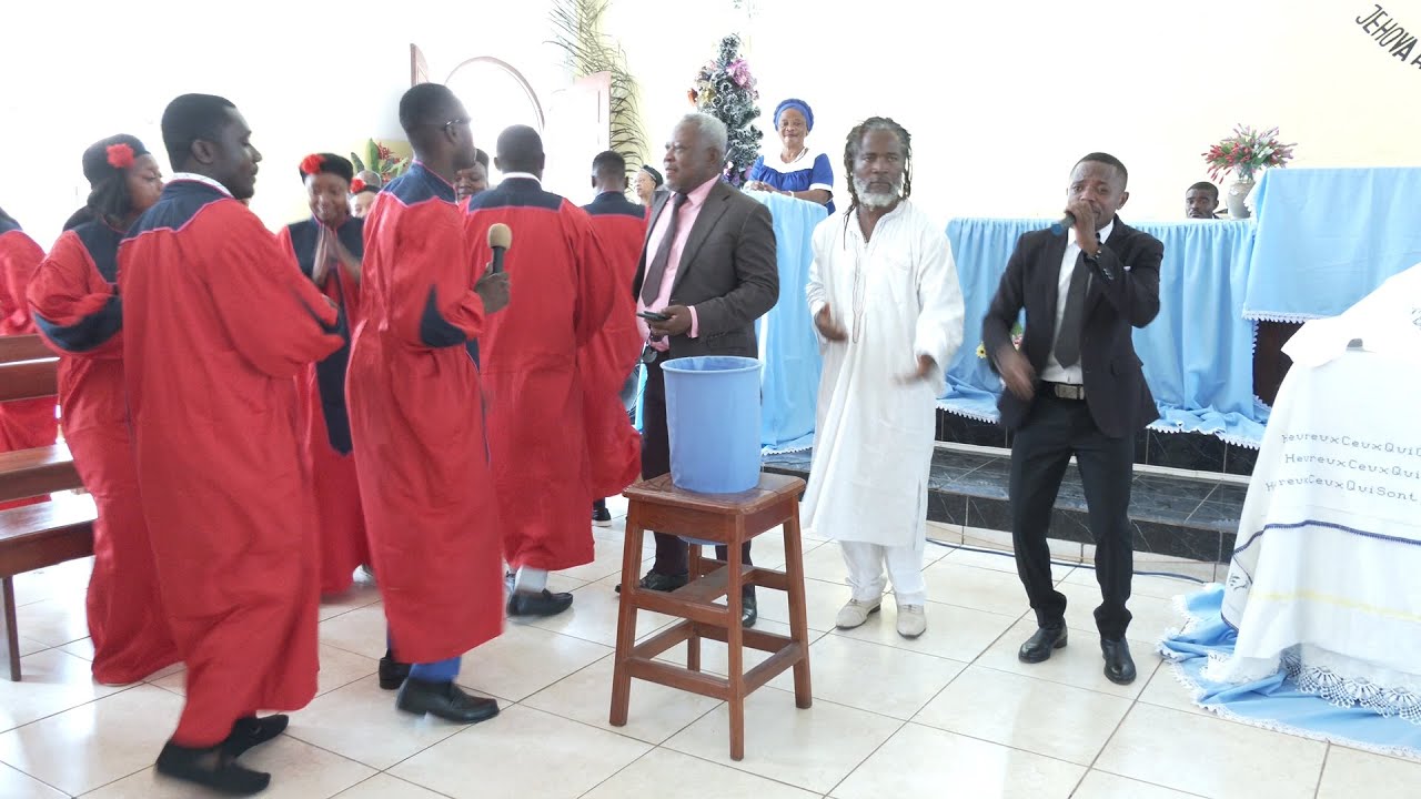 LE TRIPLET JEAN-PAUL ATOUBA, TONTON SOLO ET GEORGES MBOLO EN LIVE À MALABO MANOA