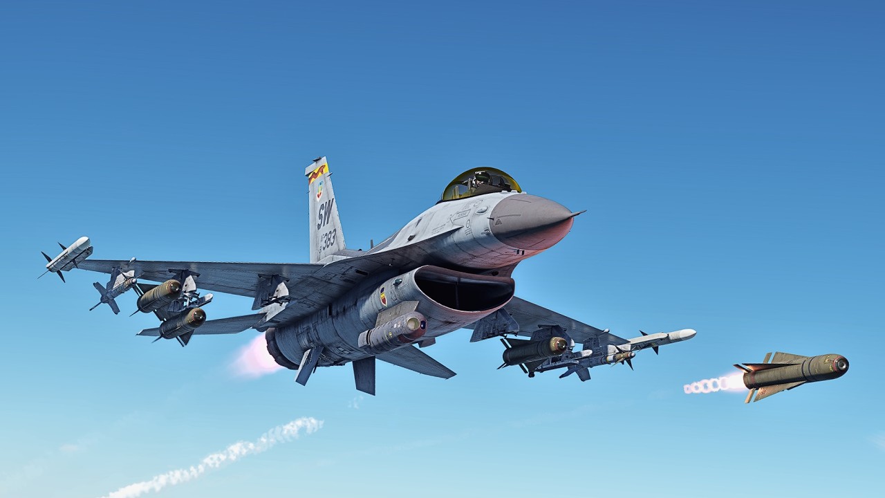 Outdated but Still Deadly | F-16C Viper CAS vs IRIS-T and Modern SAMs (War Thunder)