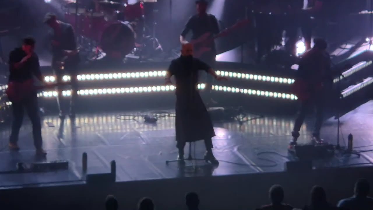 Vesterinen Yhtyeineen - Ei voittajaa @ Paviljonki Jyväskylä 4.10.2025