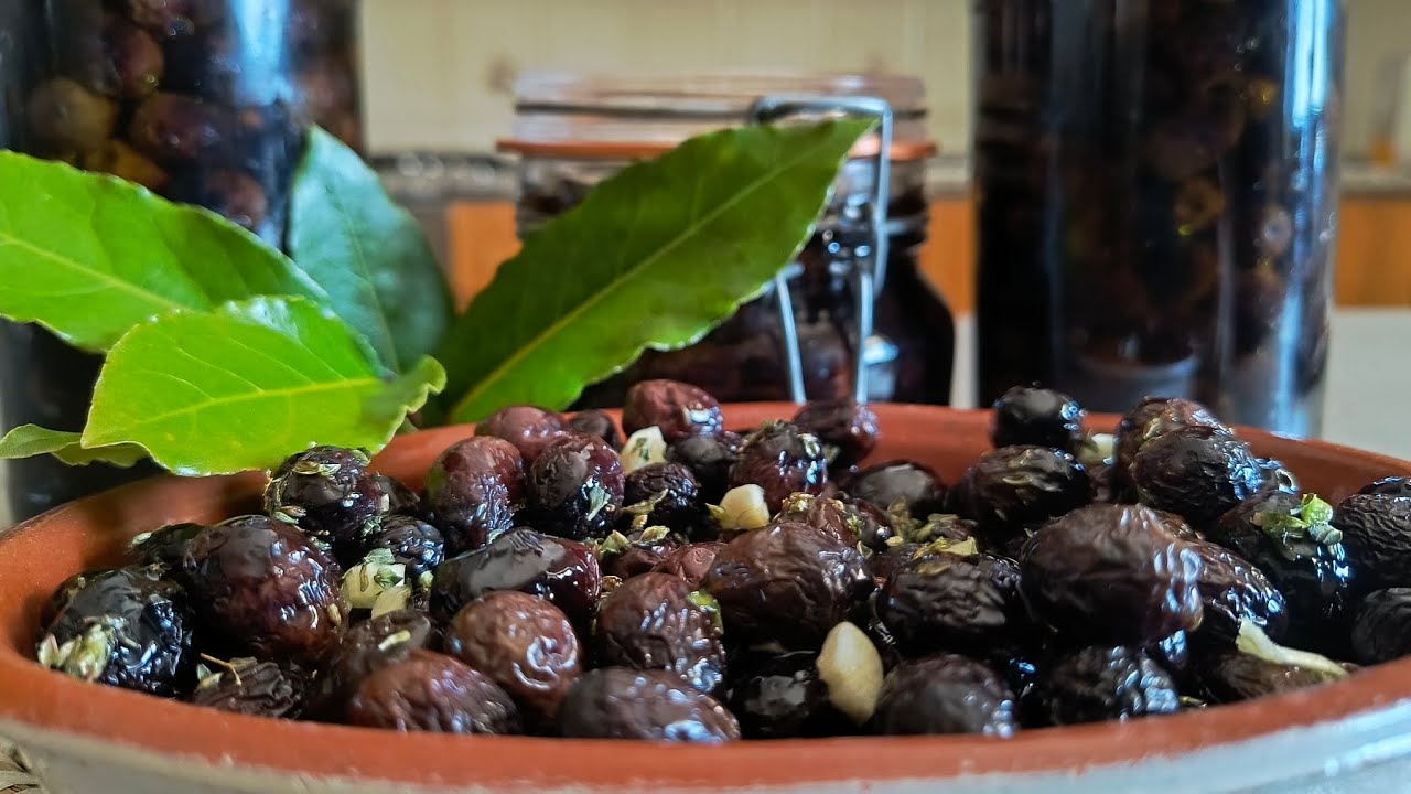 Come conservare le olive - Olive sotto sale - Olive sott'olio - Olive infornate - Olive increspate