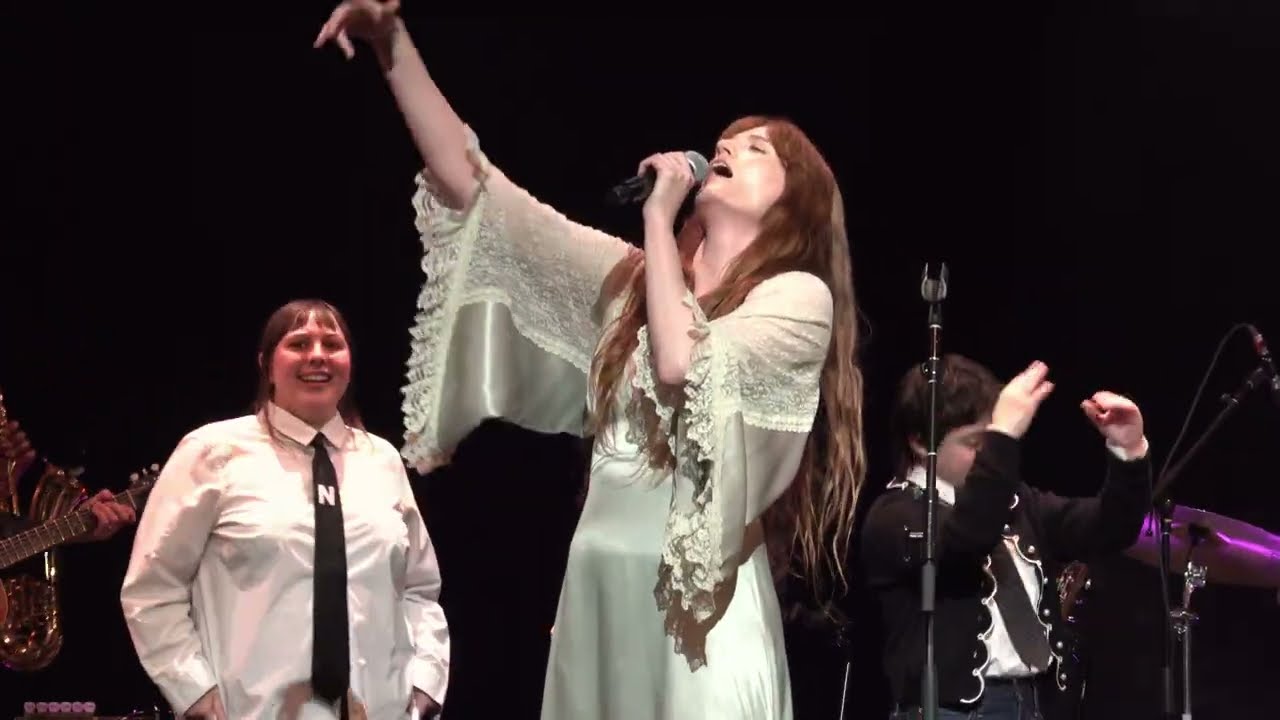 Florence Welch - Dog Days Are Over (The Ally Coalition Talent Show, NYC 12/15/25)