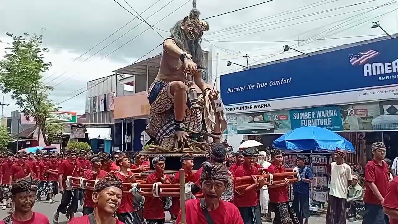 Pawai ogoh ogoh wlingi kab blitar 2026 ,di garis start