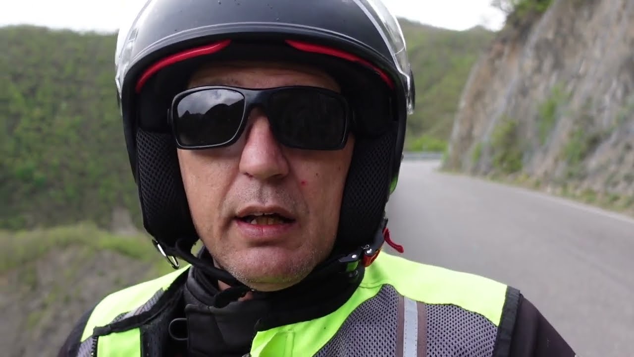 Έλληνας με 125cc vs Ιταλός με 1000cc