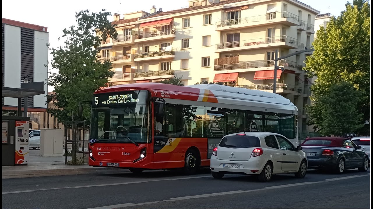 [Aix en Bus] Heuliez GX 337 Elec sur la ligne 5 destination P+R Brunet