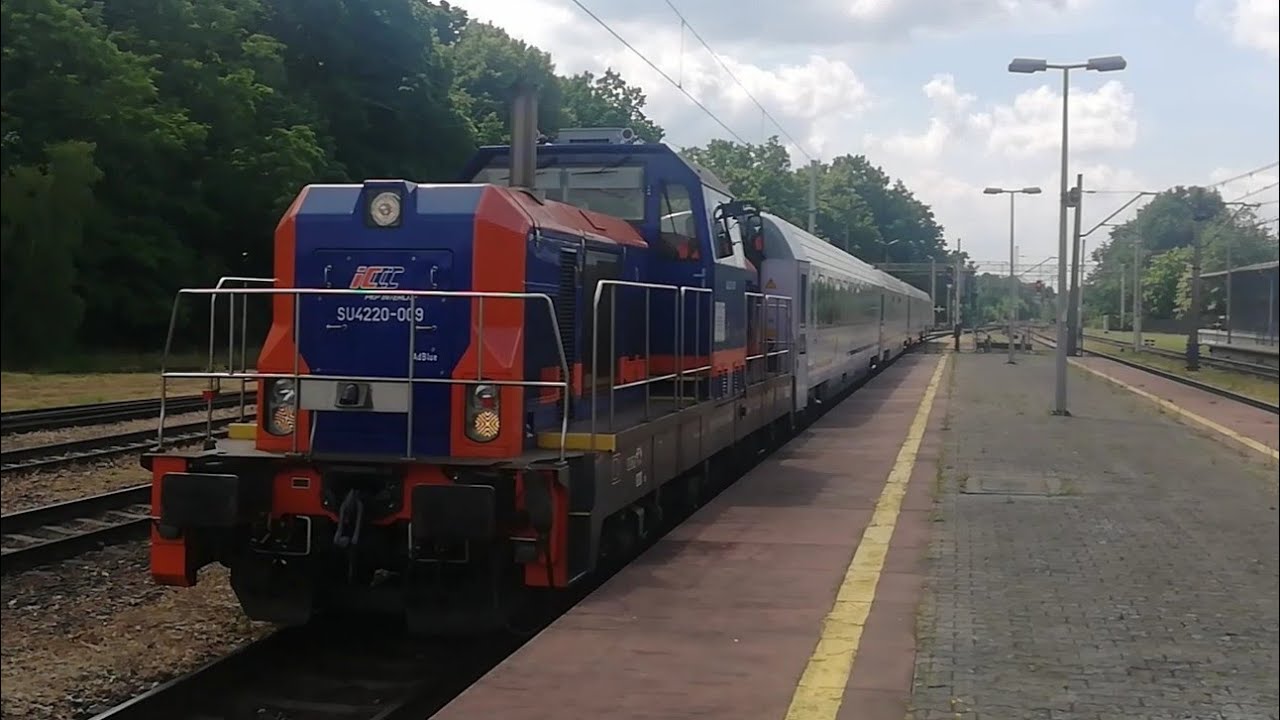 Pierwszy dzień wakacji w Goleniowie. Wolin, Swarożyc, Gałczyński i KD Premium Nadmorski