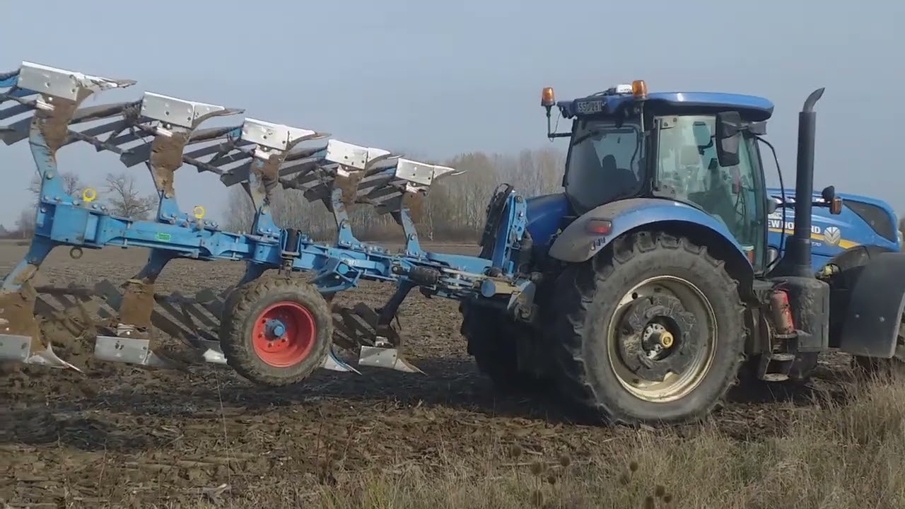 Őszi szántás a tanyánkon (2025 november 15)  (apa videózott)