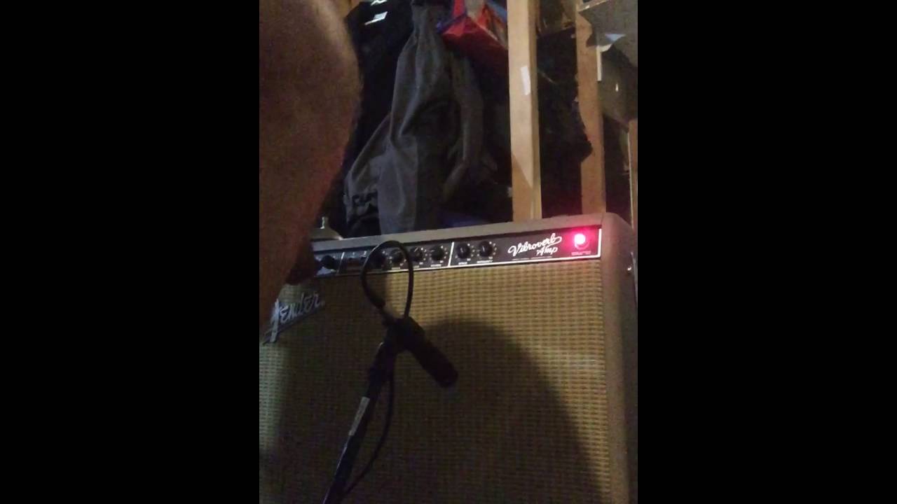 Fender 63 Vibroverb 40 watt Guitar Amp Reissue Demo