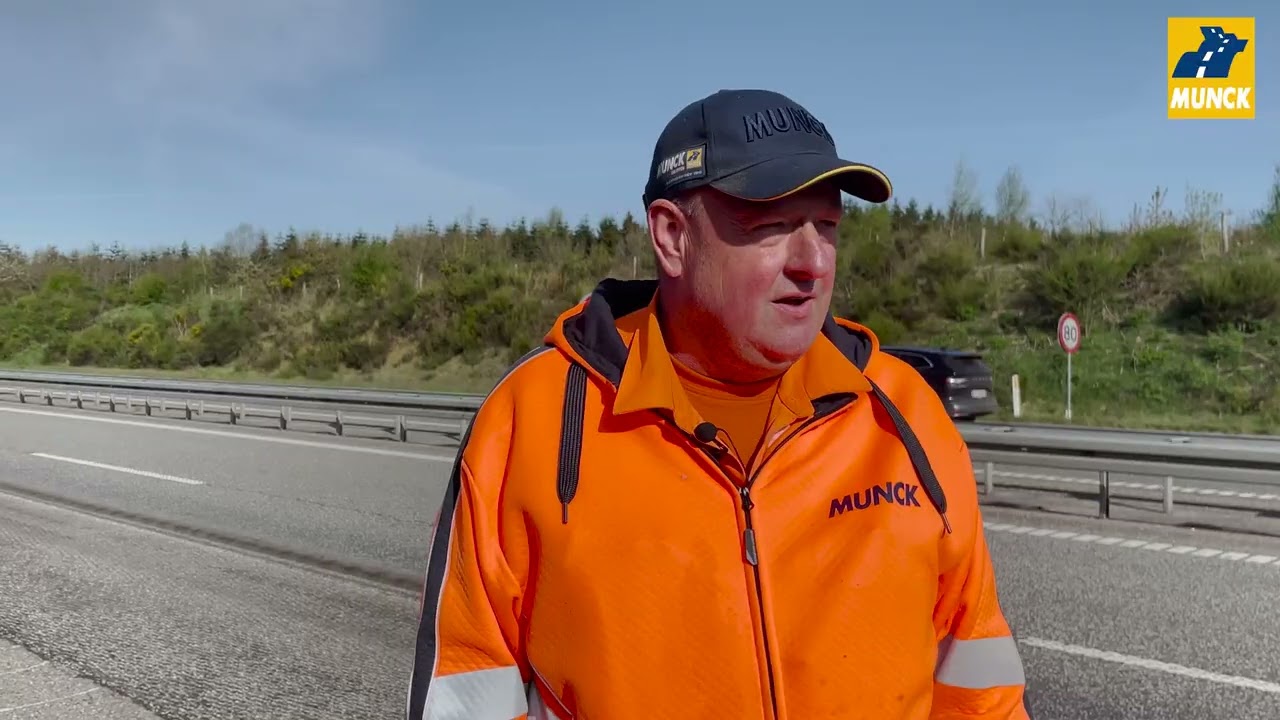 Fr&aelig;sning p&aring; Herningmotorvejen | Munck Asfalt
