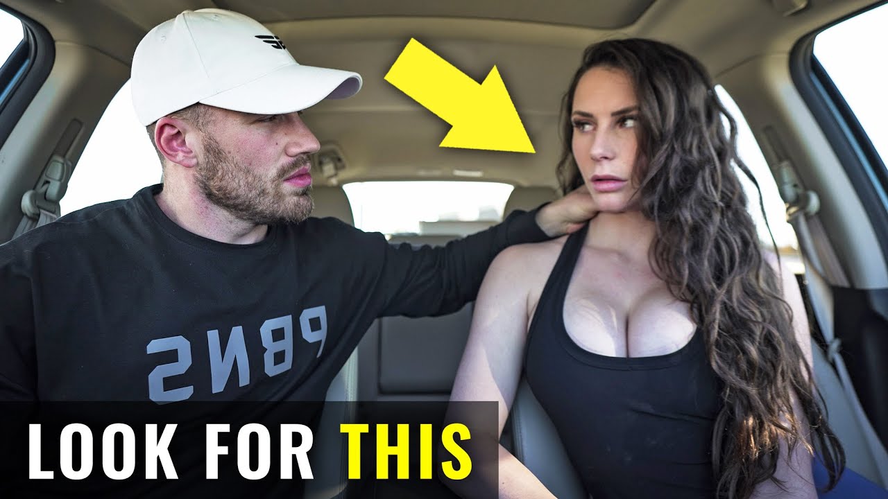 3 Signs She SECRETLY Wants You (MAKE THE MOVE!)