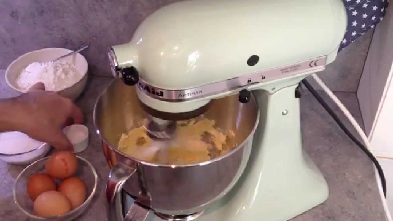 R&uuml;hrkuchen f&uuml;r Herzf&uuml;llung mit der KitchenAid herstellen