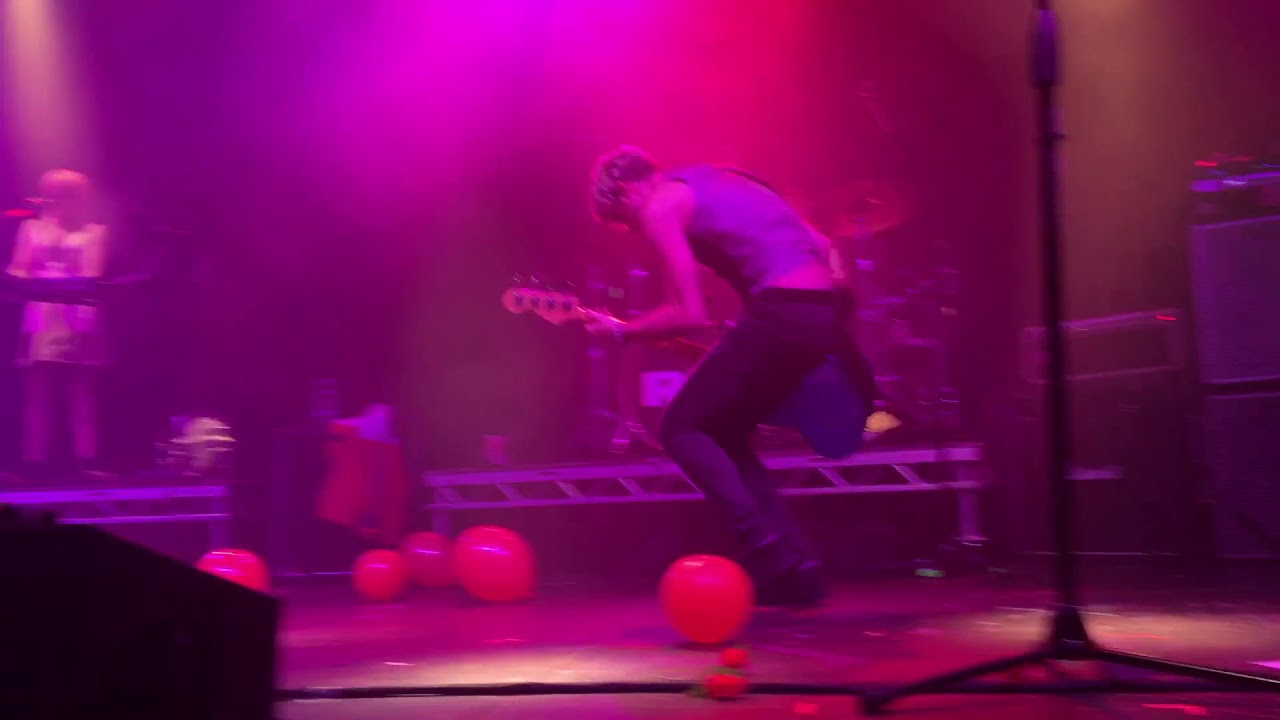R5- Hurts good, Red velvet & Smile Warsaw, Poland 10/22/17