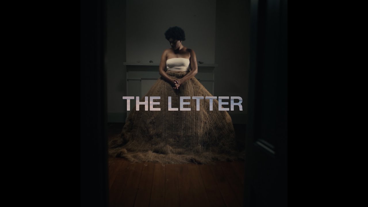 Zoe Moon -THE LETTER (Official Video)