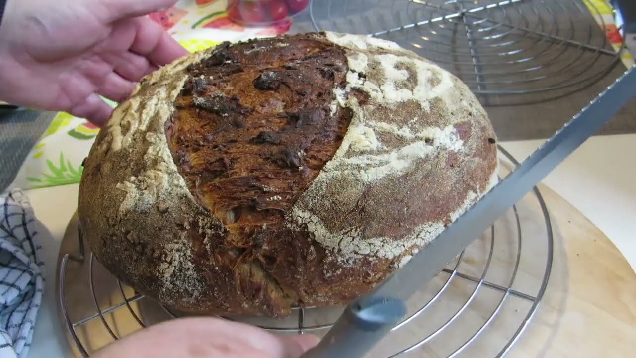 Monsieur Cousine schlägt jede Bäckerei und du brauchst nur 0,8 g Hefe! TH.