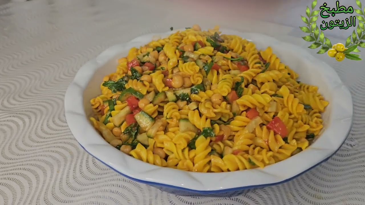 مقبلات المعكرونة 🌾وعصير  الكركديه ( كجرات)🌾كنز للصحه والعافيه مفيد ومنعش 😋