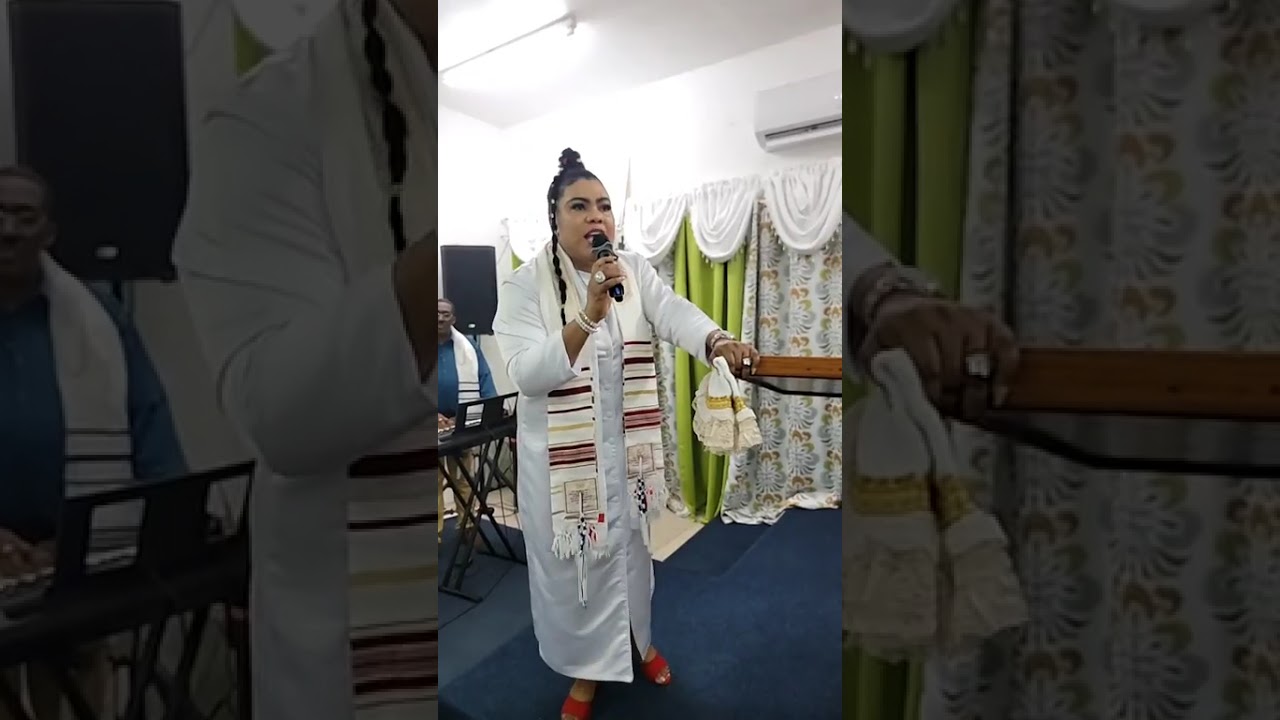 PROPHETESS CHRISTENE MCLEAN.REVIVE US AGAIN LORD. IT'S TIME FOR DELIVERANCE.NETHERLANDS FINAL NIGHT