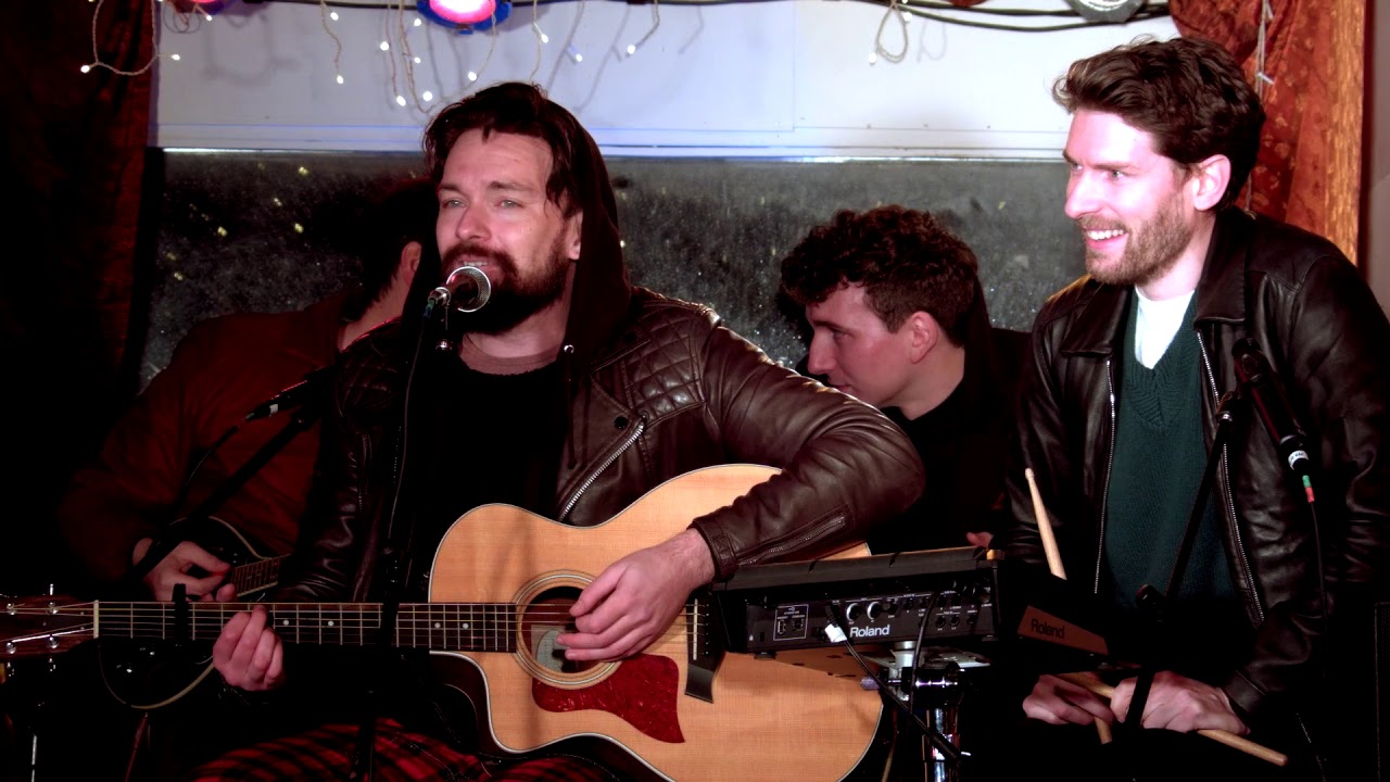 S3 - E1 - Saturday 21st December 2019 - Treehouse Sessions Live Stream