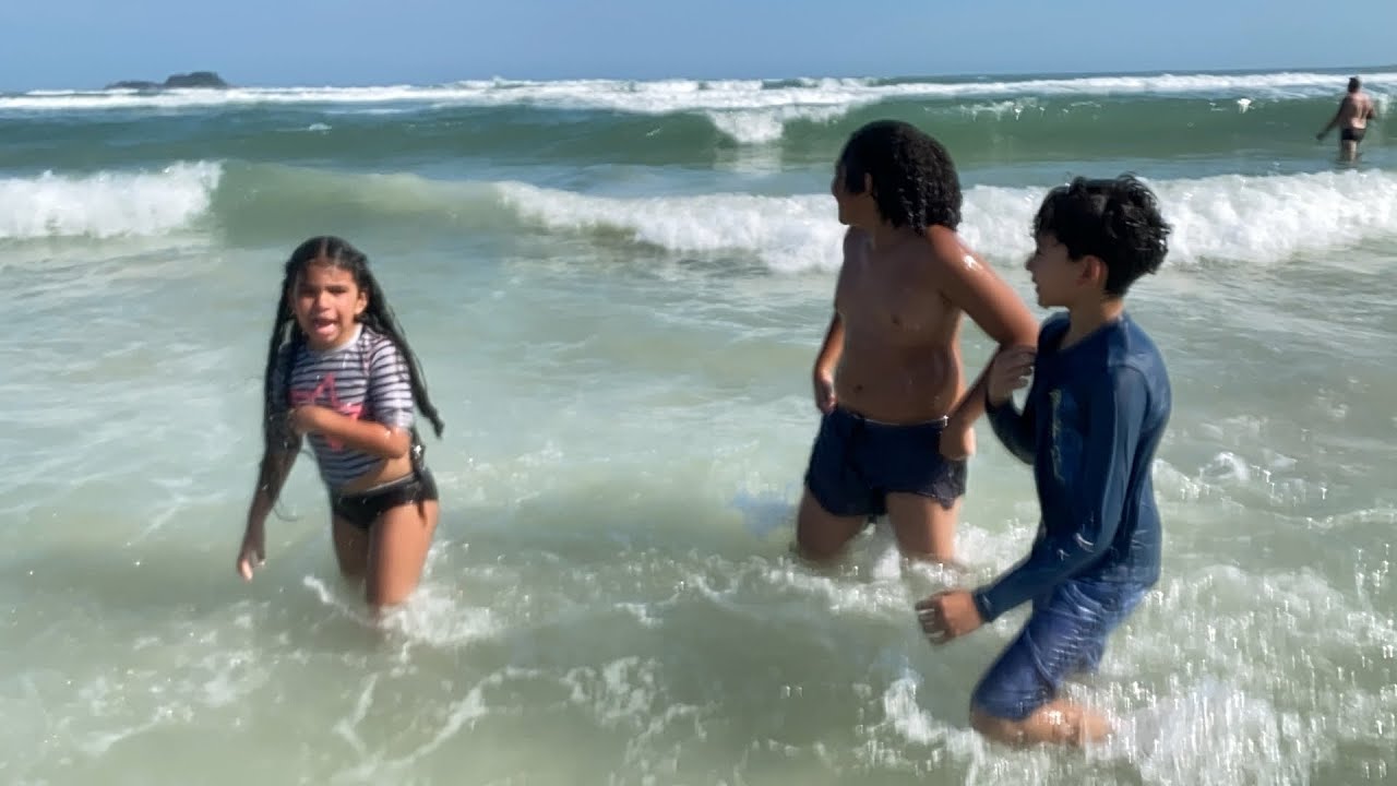 Praia Guarujá ( passeio bate e volta ) 