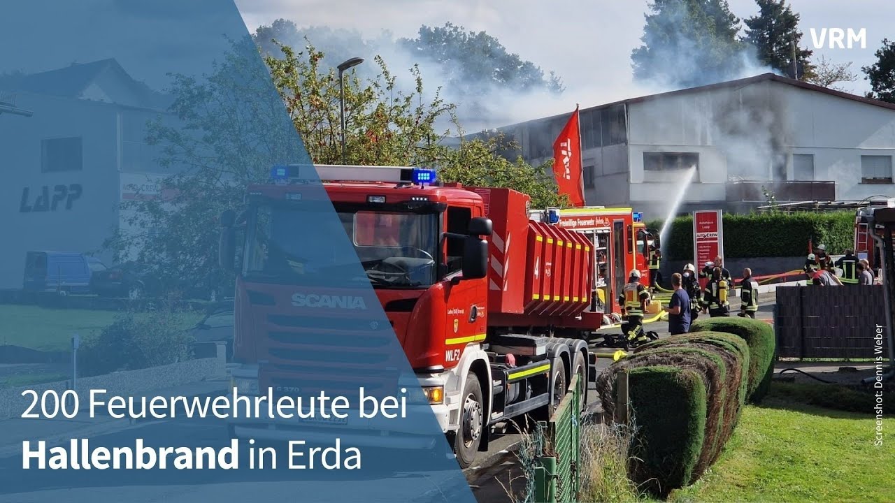 Großeinsatz der Feuerwehr bei Lagerhallenbrand in Erda