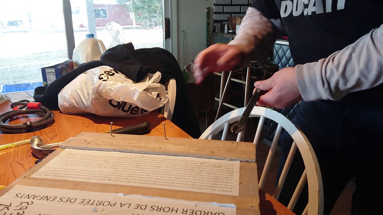 Unboxing 1500 rounds of 7.62x39 surplus ammo.