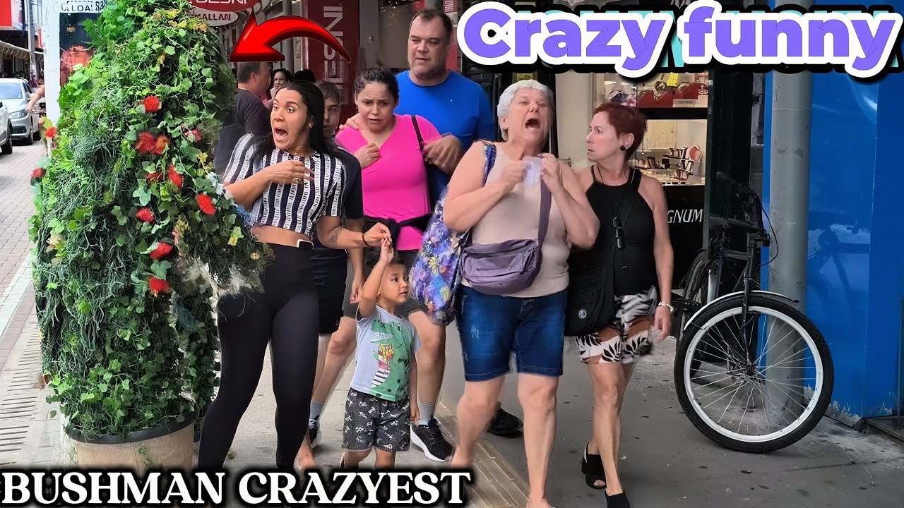 Pegadinha: Bushman Prank Crazy Funniest 