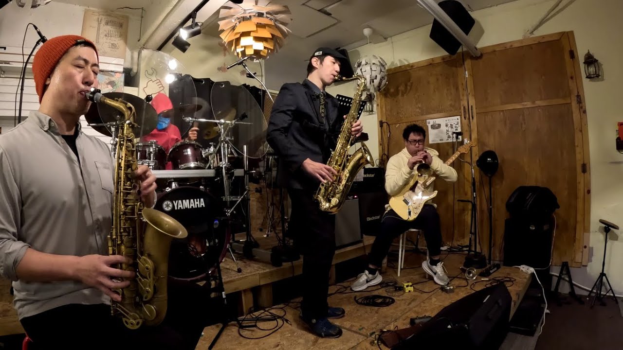 Kikanju Baku, Sunjae Lee, Heejun Son, Sung-moon Lee – 強欲 革命児: