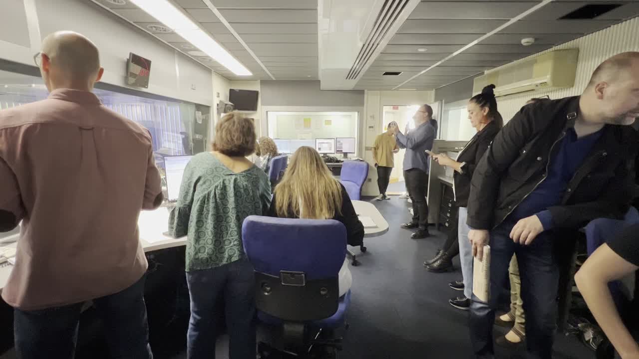 La reacción del equipo de Francino al conocer que ganaba el Ondas