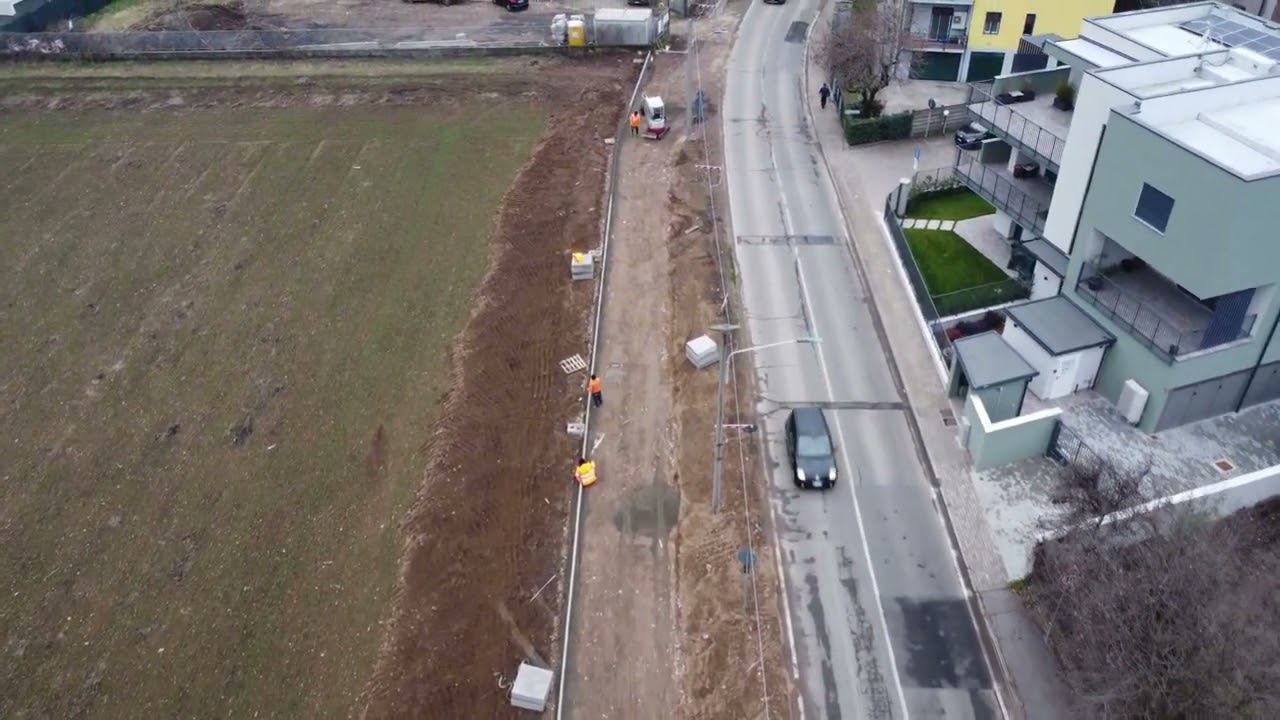 La nuova pista ciclabile tra le vie Chiesa e Grassina a Pogliano Milanese