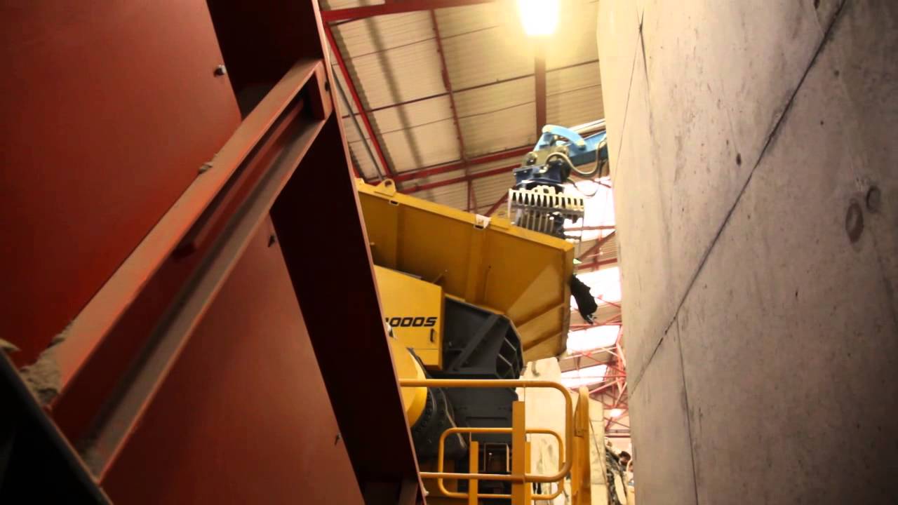 SITA UK -- shredding C&I waste to produce SRF