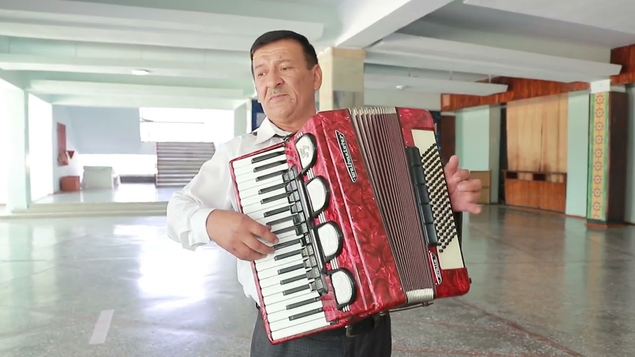 оҳанги Аҳмад Зоҳир дар иҷрои Юсуф Файзалиев Ahmad Zohir