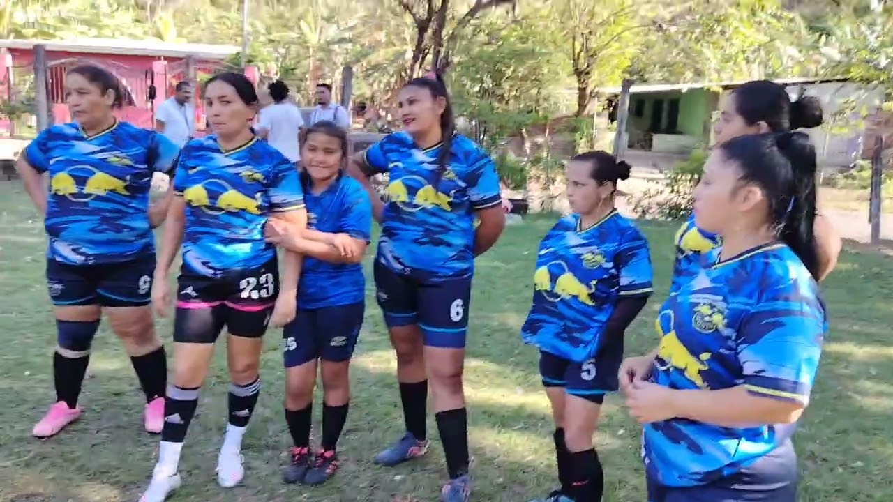 La alineaciones más perrona 😅