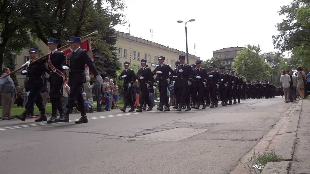 Defilada i parada - Promocja absolwentów w SA PSP w Krakowie