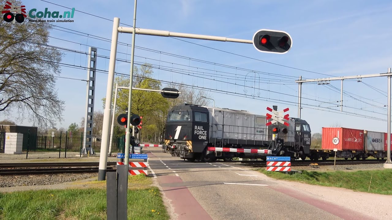 Spoorwegovergang Sevenum 😍4K😍 // Dutch railroad crossing