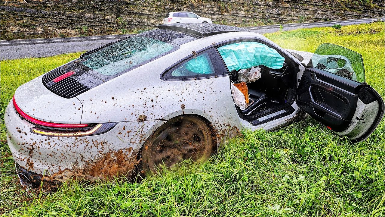 PORSCHE ПОДНЯЛСЯ В ВОЗДУХ В РЕЗУЛЬТАТЕ АВАРИИ
