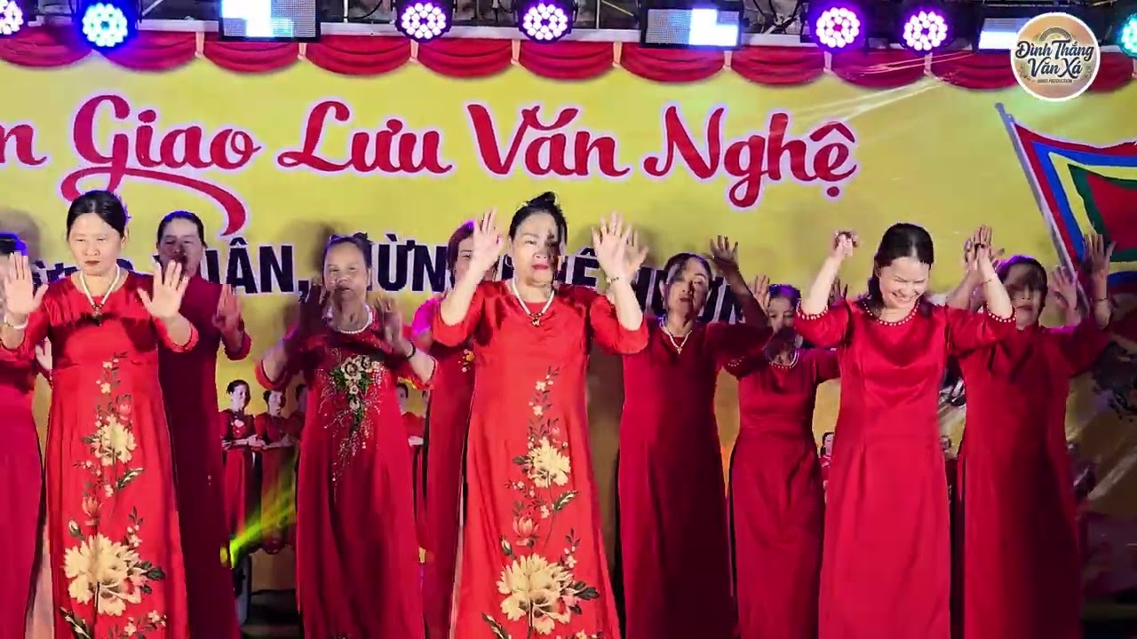 Dân vũ, Vào Chùa, HNCT, TDP Dục Quang biểu diễn.