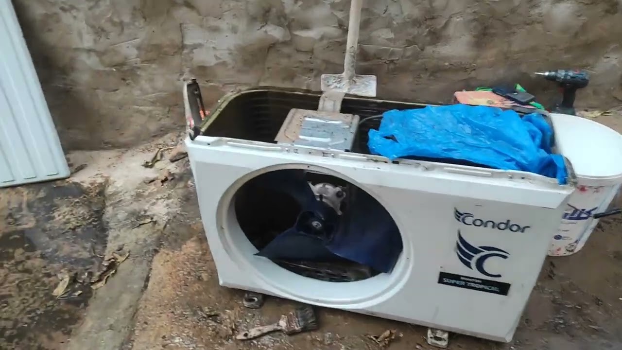 طريقة تنظيف مكيف من غبار ودهون وزيوت Nettoyage  climatiseur pour enlever la poussière et la graisse