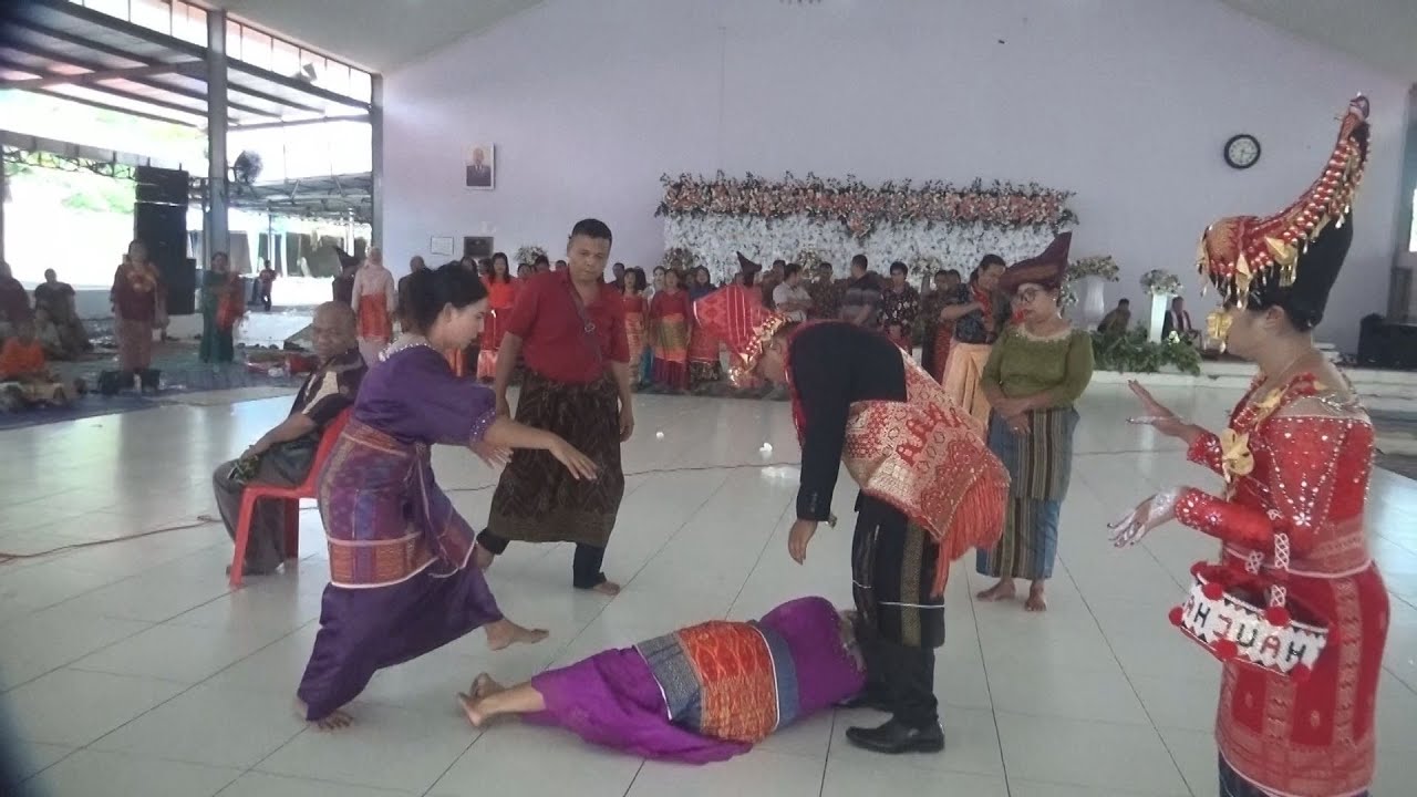 Kesurupan Sampai Tumbang // Gendang Selok // Pesta Frans Bangun & Ametalia Br. Bukit