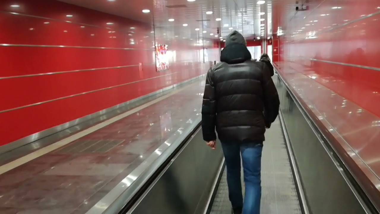Переход со станции Фрунзенская до станции Юбилейная площадь Зеленолужской линии минский метрополитен